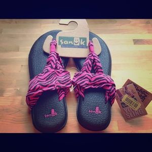 NEW Girls Sanuk Yoga Sling Flip Flops